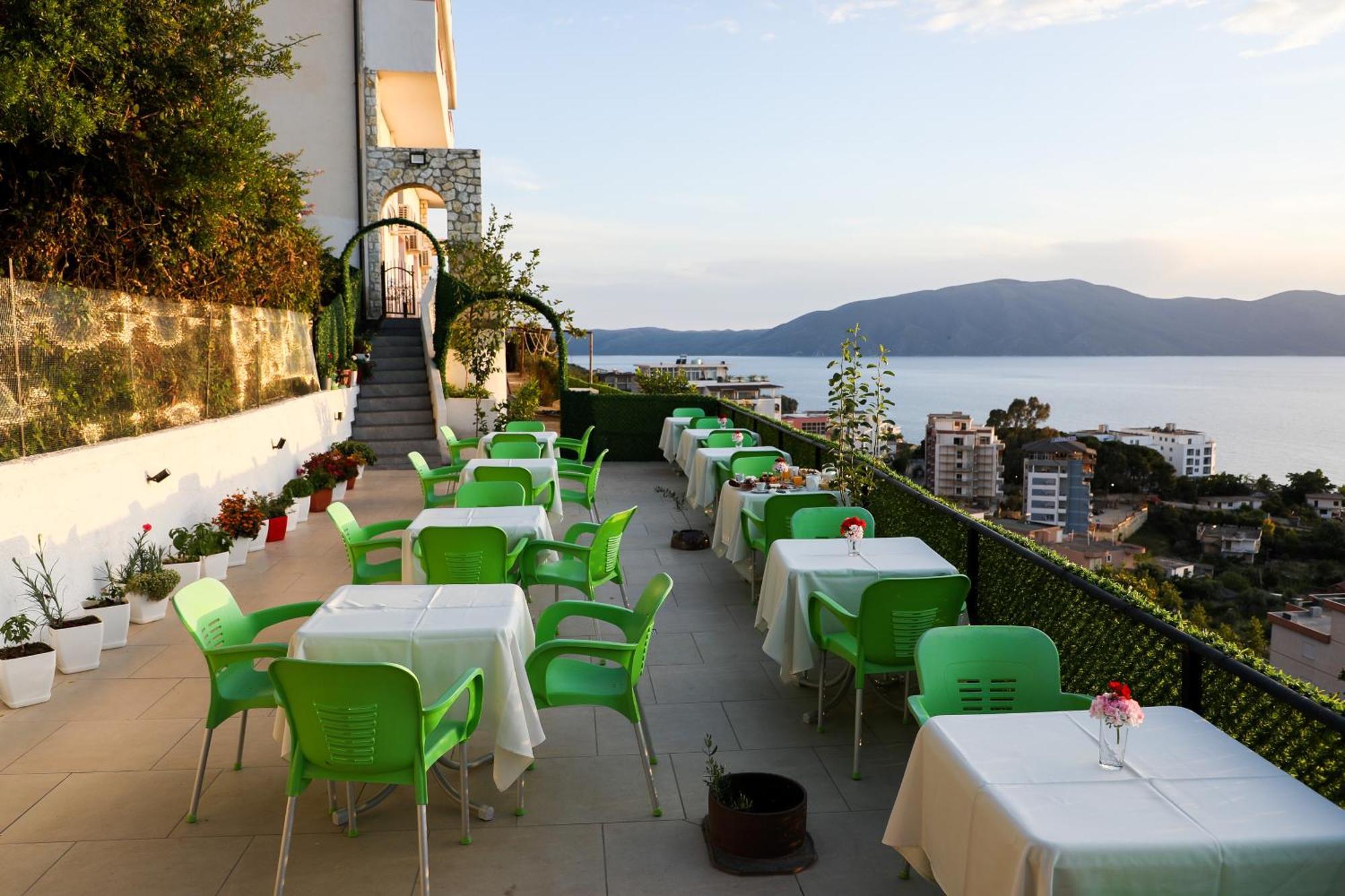 Vila Dena Vlorë 外观 照片