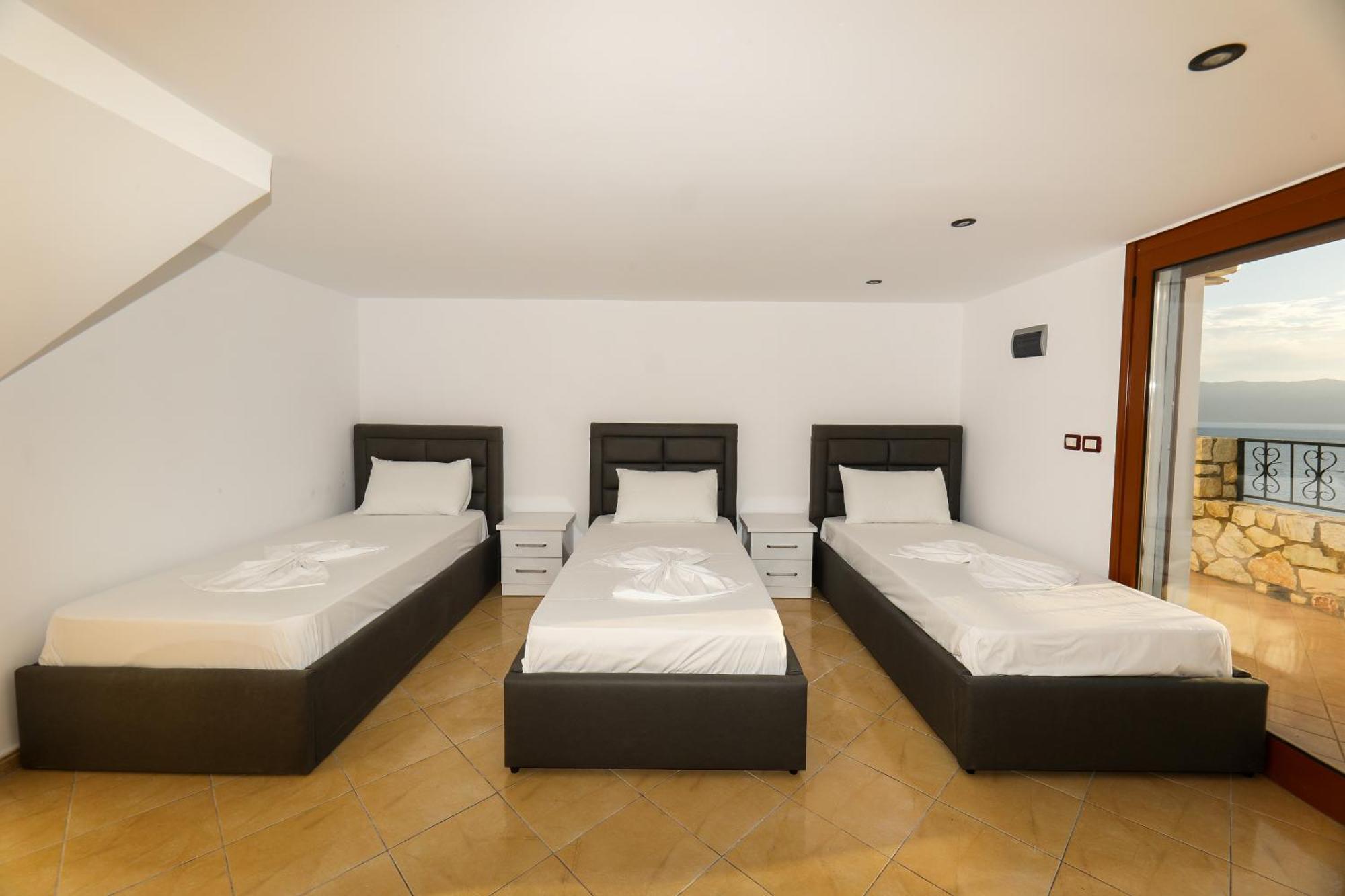 Vila Dena Vlorë 外观 照片
